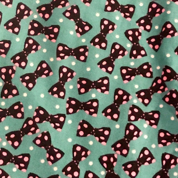 LuLaRoe Leggings OS - Picture 2 of 2